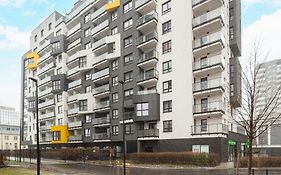 Metro Plocka Cosy Apartment